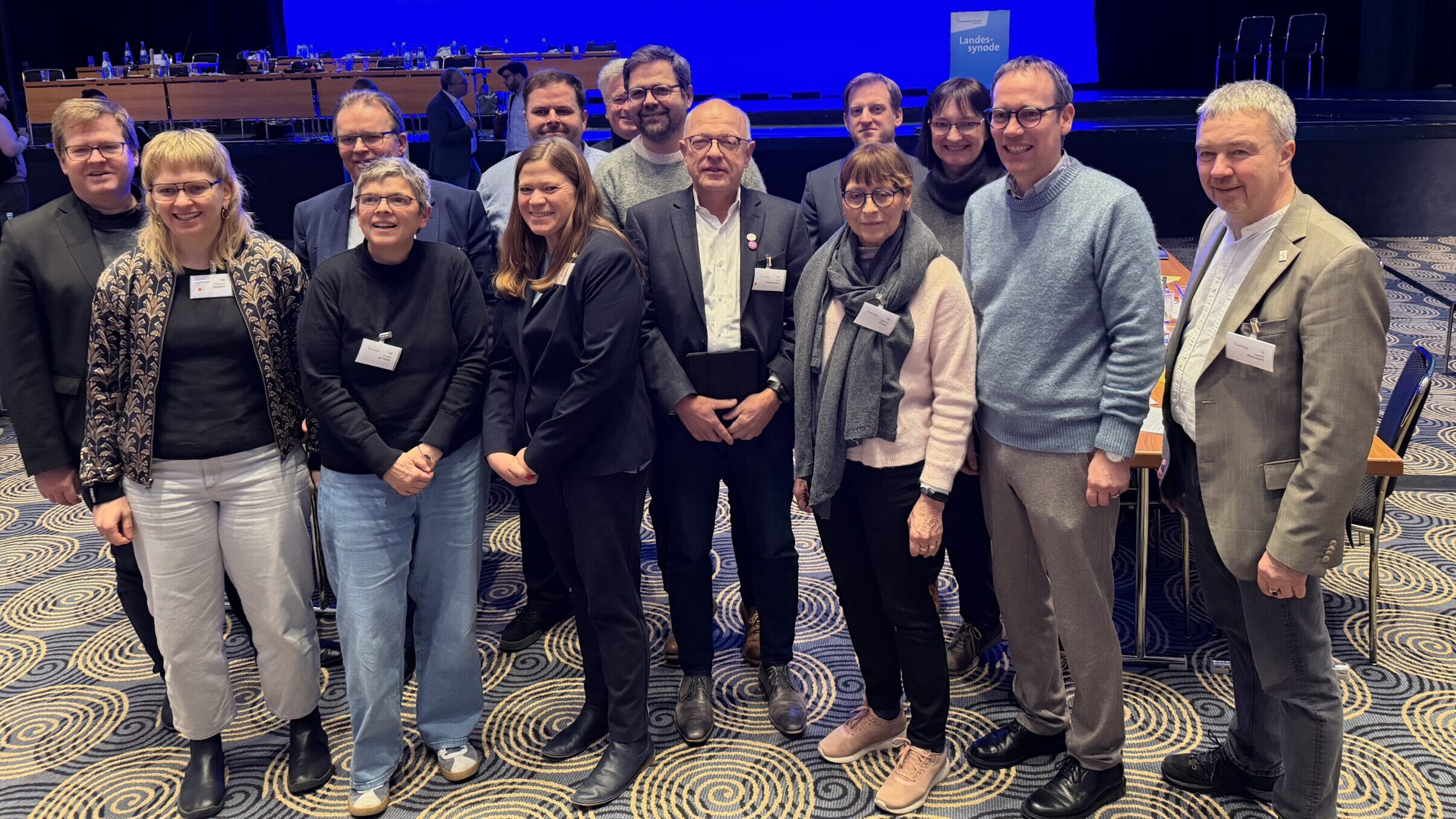 Mehr über den Artikel erfahren Landessynode bringt Finanzstrategie mit Änderungen auf den Weg